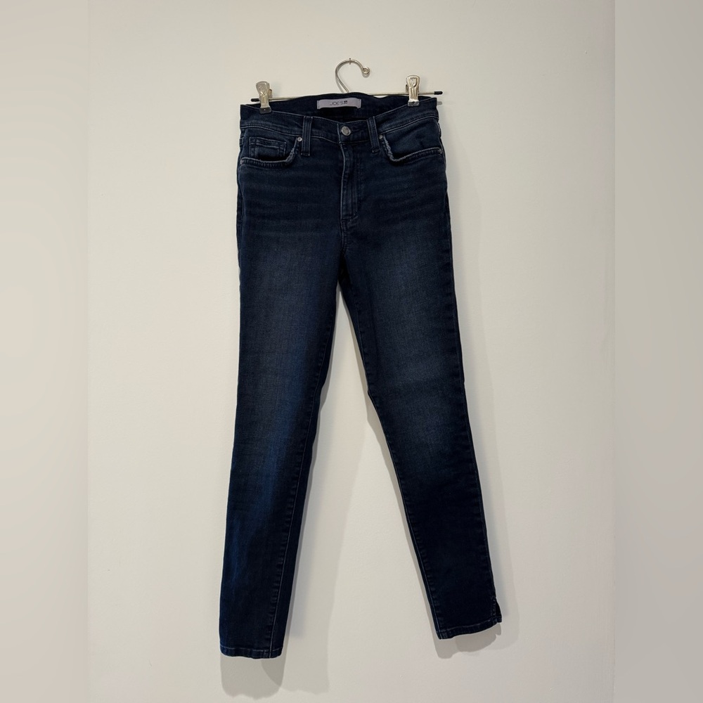 Joe’s jeans skinny jeans dark (near black) wash size 24